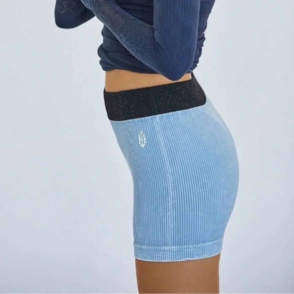 Free People FP Movement Prajna Short Vintage Clear Skies Yoga Bike Shorts XS/S